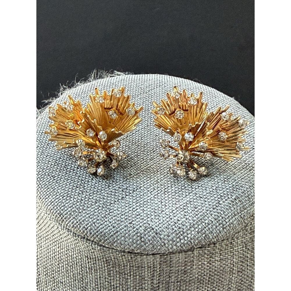 Vintage EMJ EMMONS Rhinestone Gold-Tone Starburst Spray Clip On Earrings